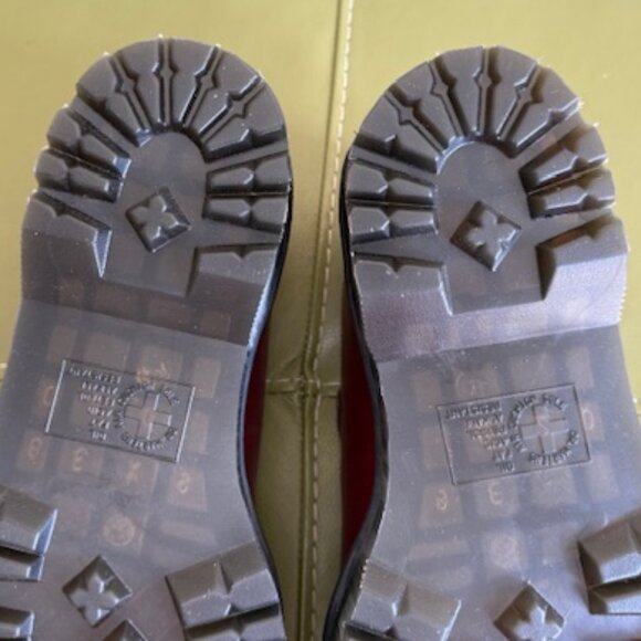 Dr. Martens Bethan cherry red platform mary jane size US W 11 / UK 9 - Picture 8 of 8